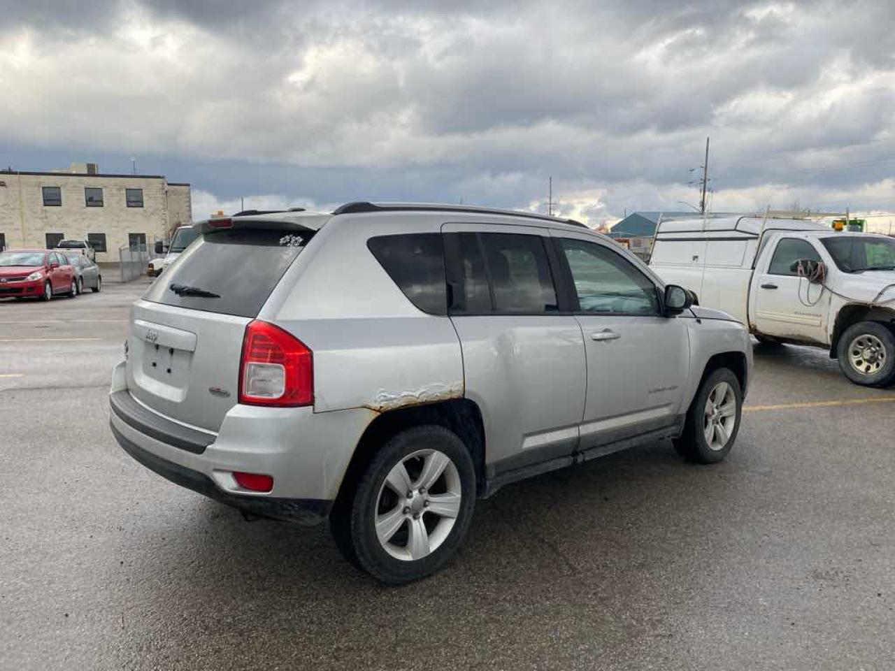 2011 Jeep Compass  Photo3