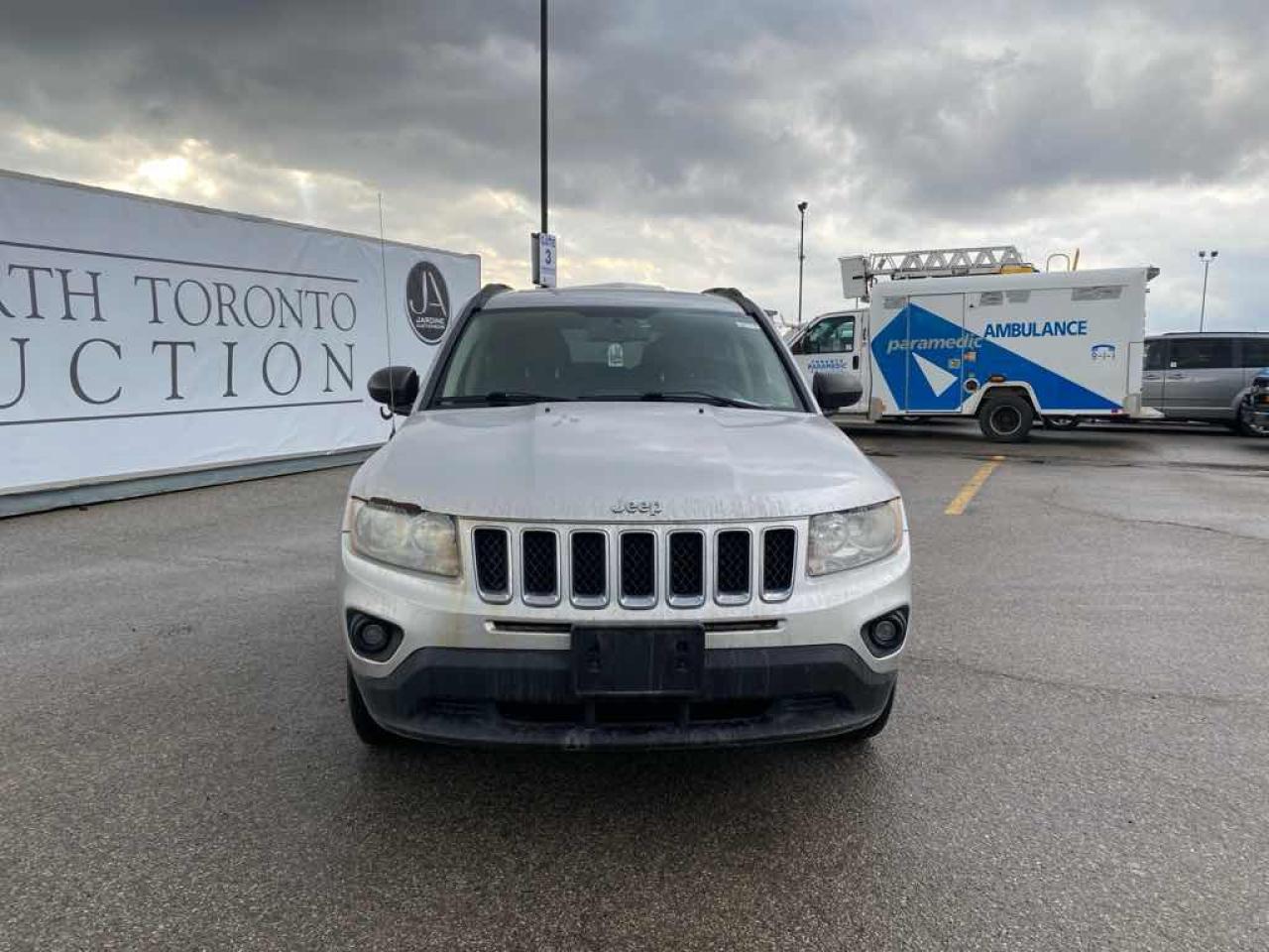 2011 Jeep Compass  - Photo #2