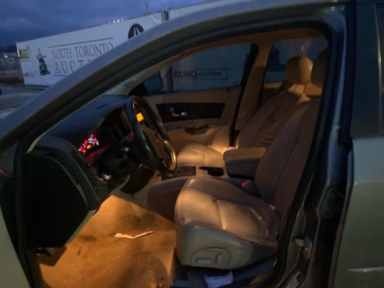 2005 Cadillac CTS  - Photo #8