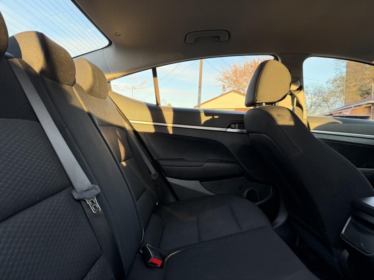 2019 Hyundai Elantra Essential - Photo #10