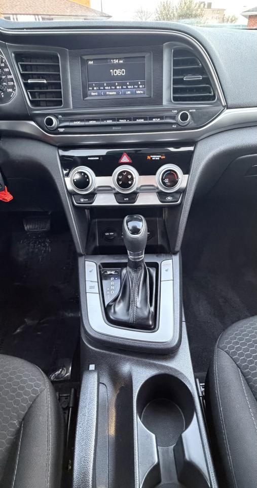 2019 Hyundai Elantra Essential - Photo #17