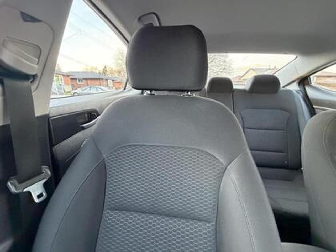 2019 Hyundai Elantra ESSENTIAL AUTO Photo