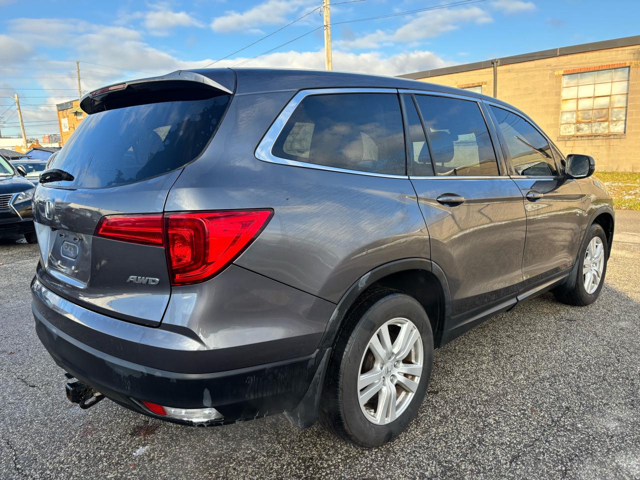 2016 Honda Pilot LX AWD - Photo #6
