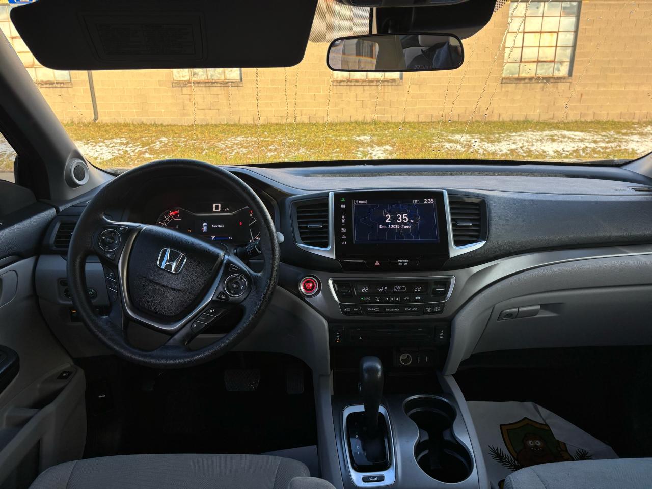 2016 Honda Pilot LX AWD - Photo #11