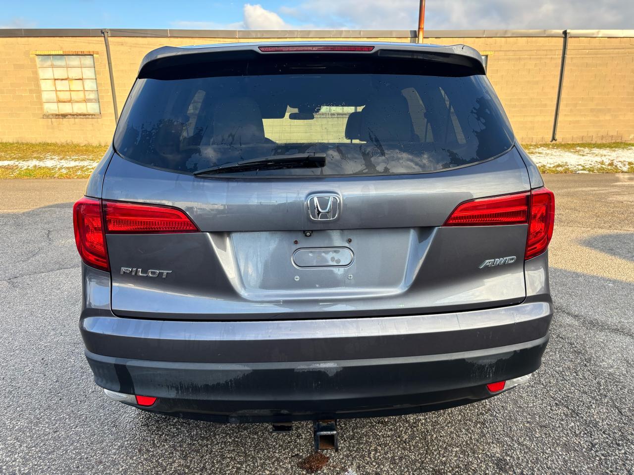 2016 Honda Pilot LX AWD - Photo #5