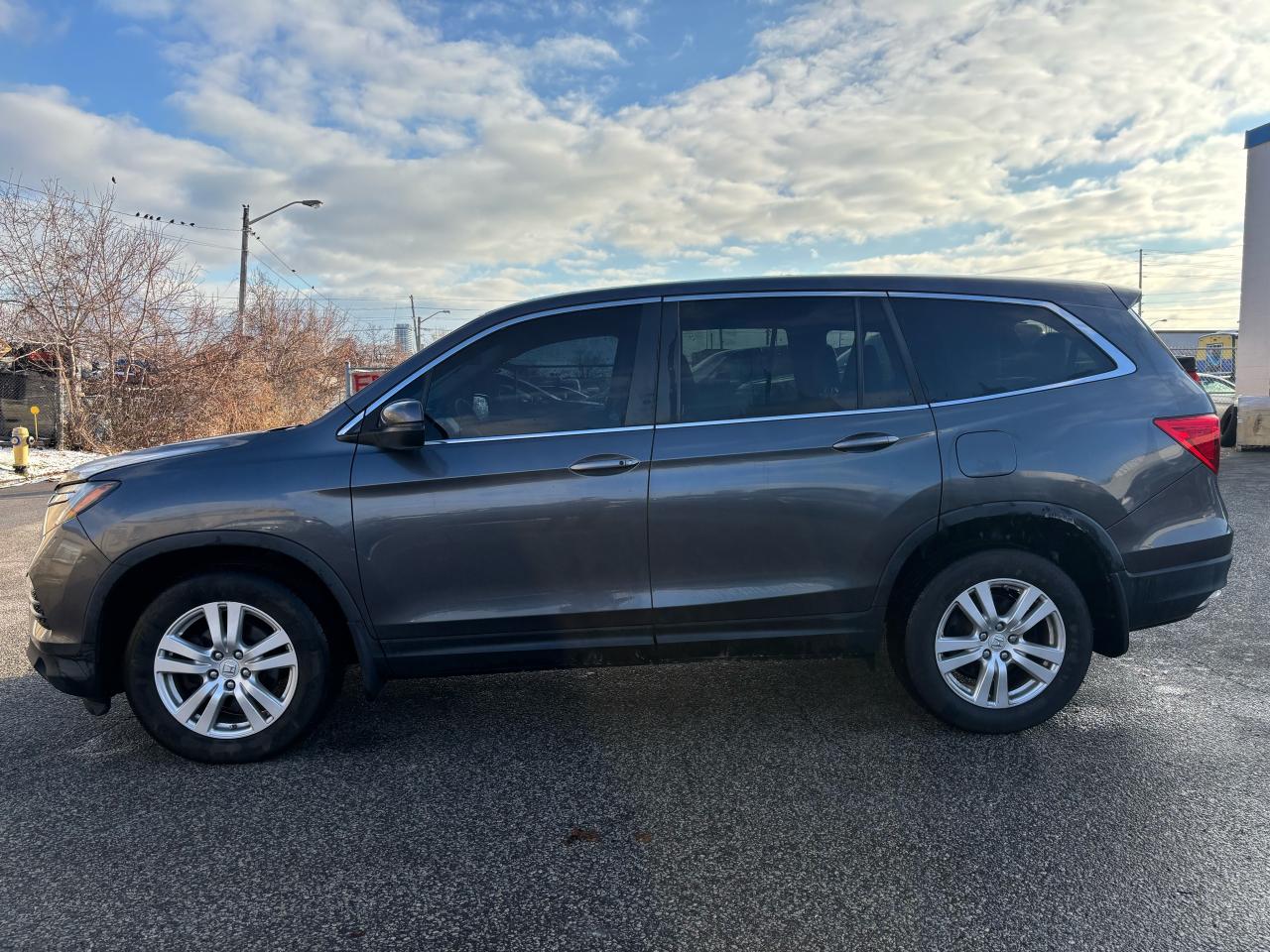 2016 Honda Pilot LX AWD - Photo #7
