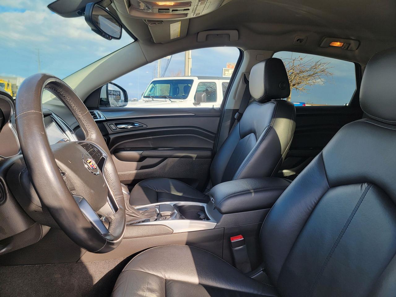 2015 Cadillac SRX LOW KMS | CLEAN - Photo #11