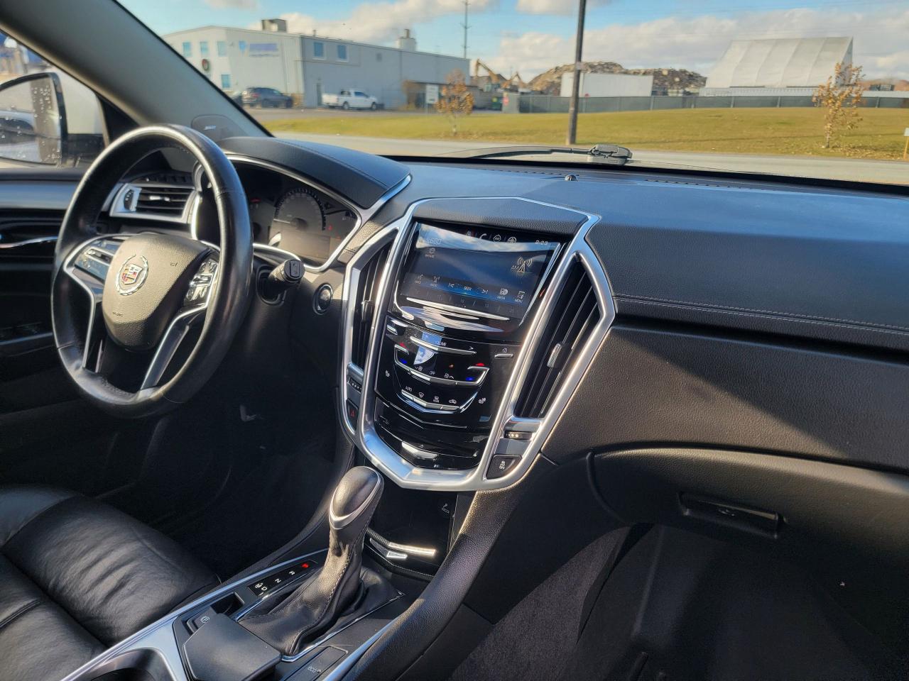 2015 Cadillac SRX LOW KMS | CLEAN - Photo #16