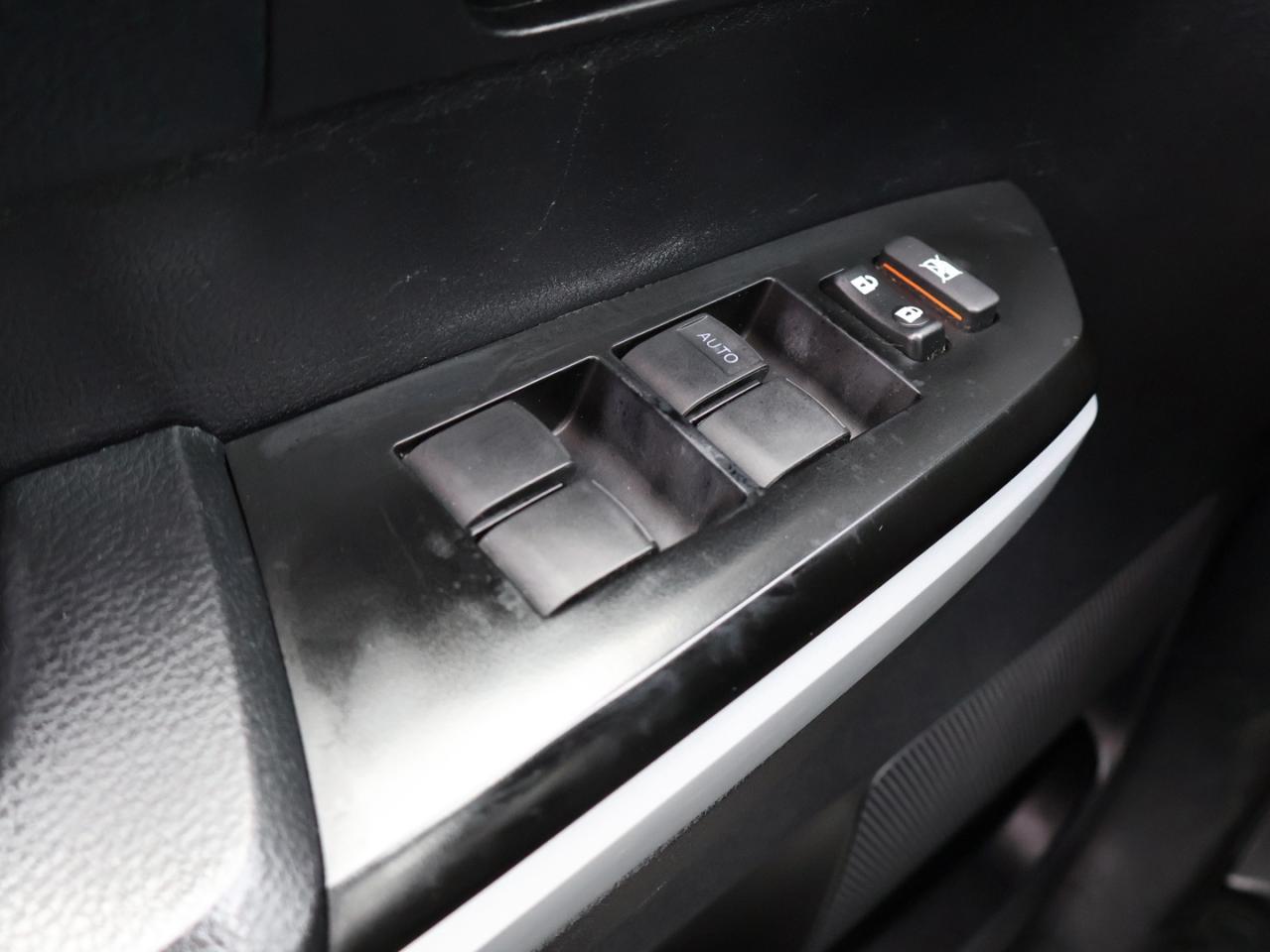 2021 Toyota Tundra V8 SR5 4WD CERTIFIED *1 OWNER*ACCIDENT FREE*TOYOTA MAINTAIN* CAMERA BLUETOOTH HEATED SEATS LANE ALERT CRUISE ALLOYS Photo