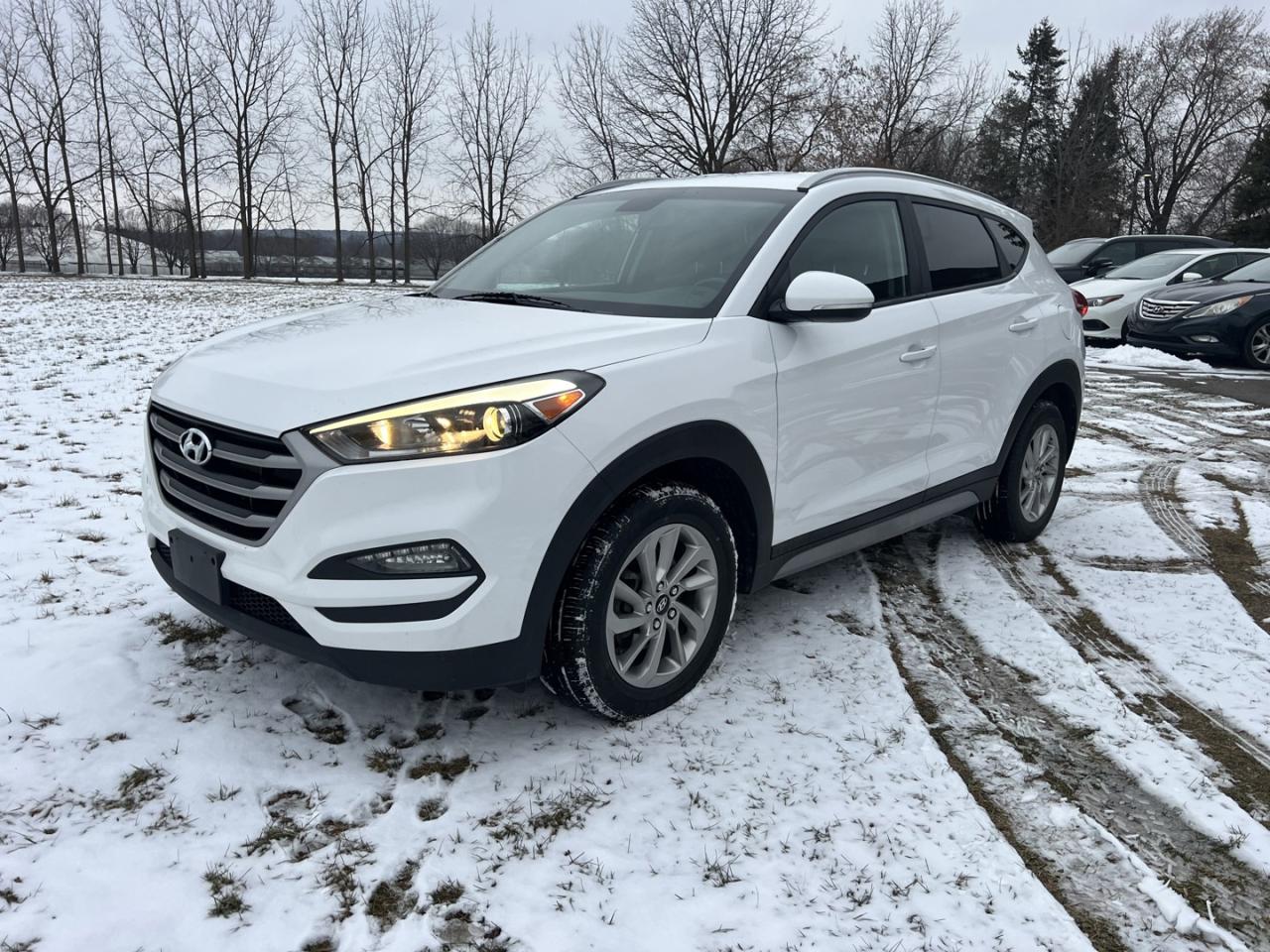2017 Hyundai Tucson 2.0L Premium *One Owner / Clean Carfax - Photo #1