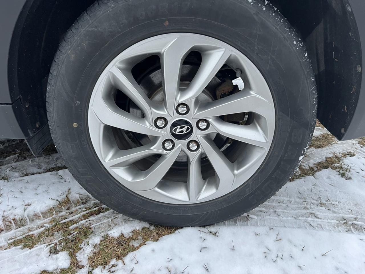 2017 Hyundai Tucson 2.0L Premium *One Owner / Clean Carfax - Photo #22