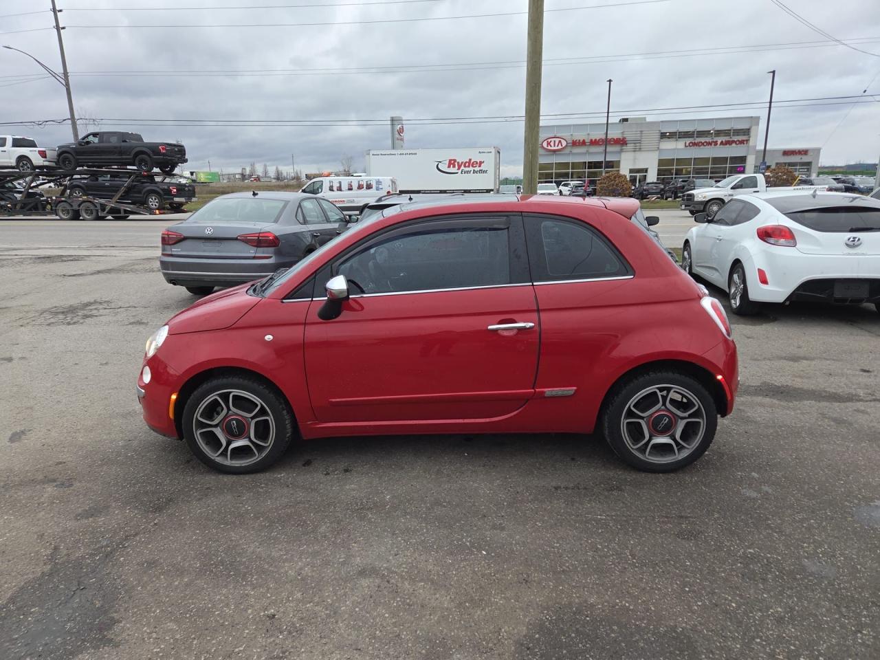 2013 Fiat 500 Lounge Photo