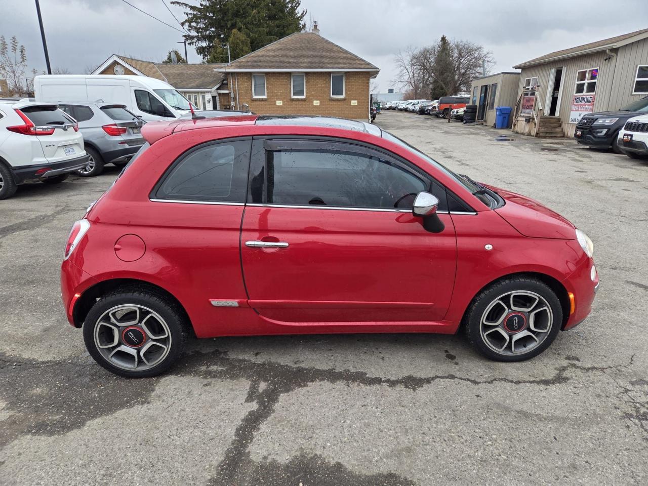 2013 Fiat 500 LOUNGE, RED LEATHER, ONLY 58KMS, NO ACCIDENT, CERT - Photo #6