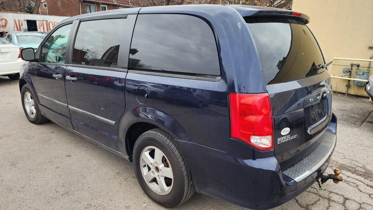 2013 Dodge Grand Caravan SE - Photo #4