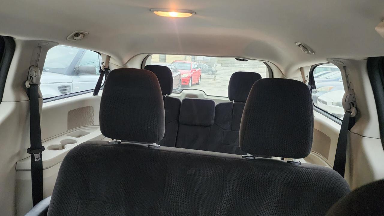 2013 Dodge Grand Caravan SE - Photo #10