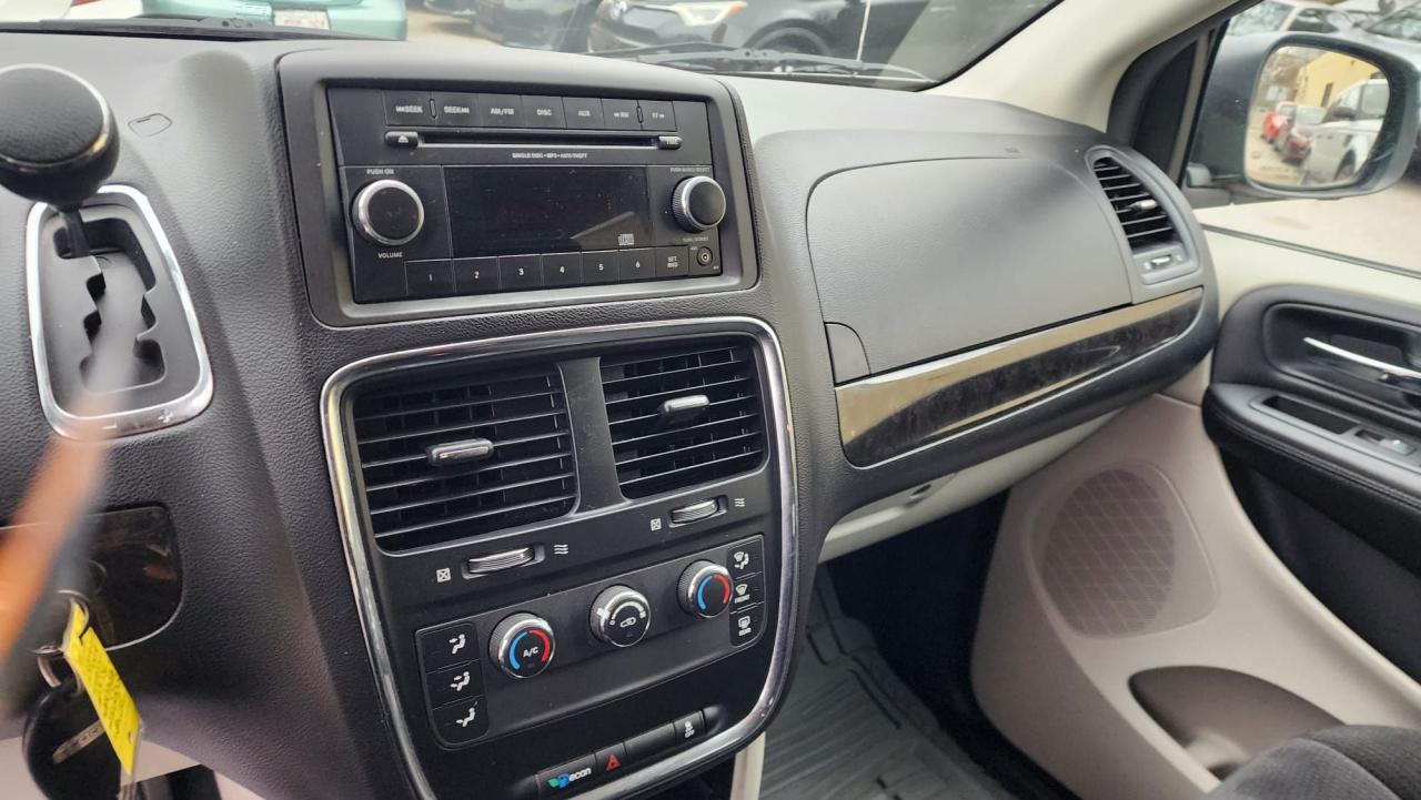 2013 Dodge Grand Caravan SE - Photo #12