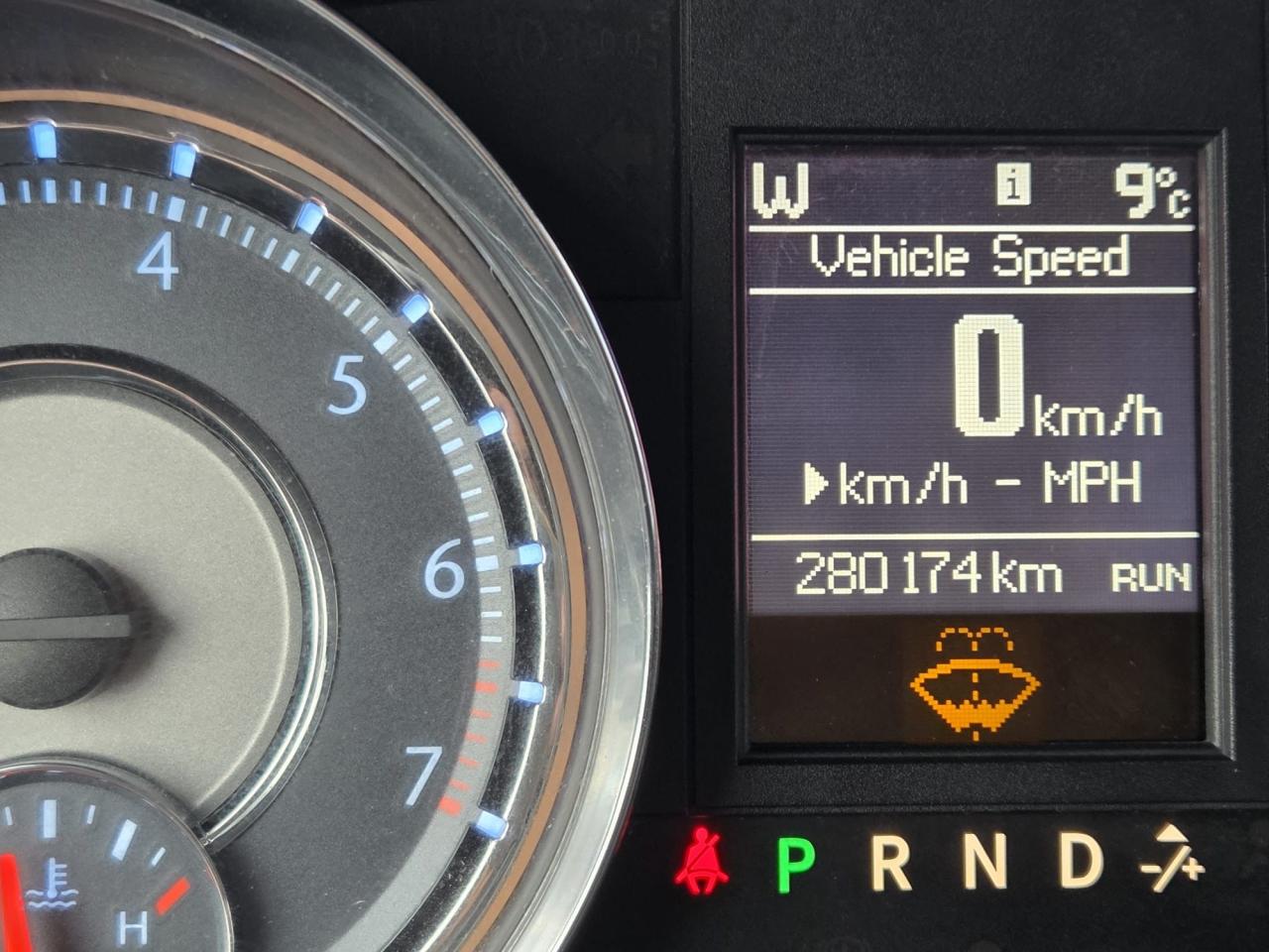 2014 Chrysler Town & Country TOURING, 7 PASSENGER, STOWNGO, AS IS SPECIAL - Photo #14