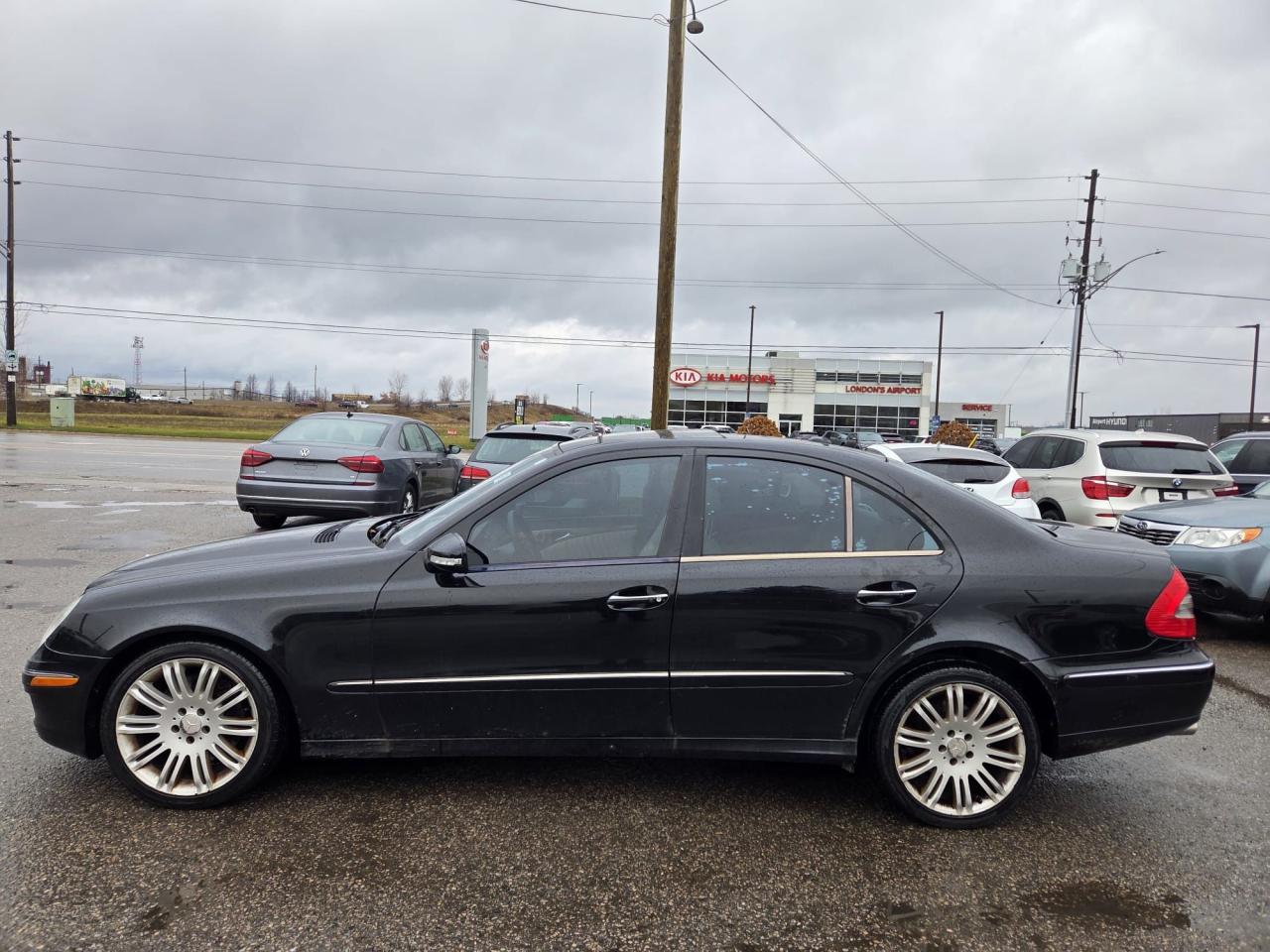 2008 Mercedes-Benz E350 4MATIC, AWD, SEDAN, LOADED, RUNS WELL, AS IS - Photo #2