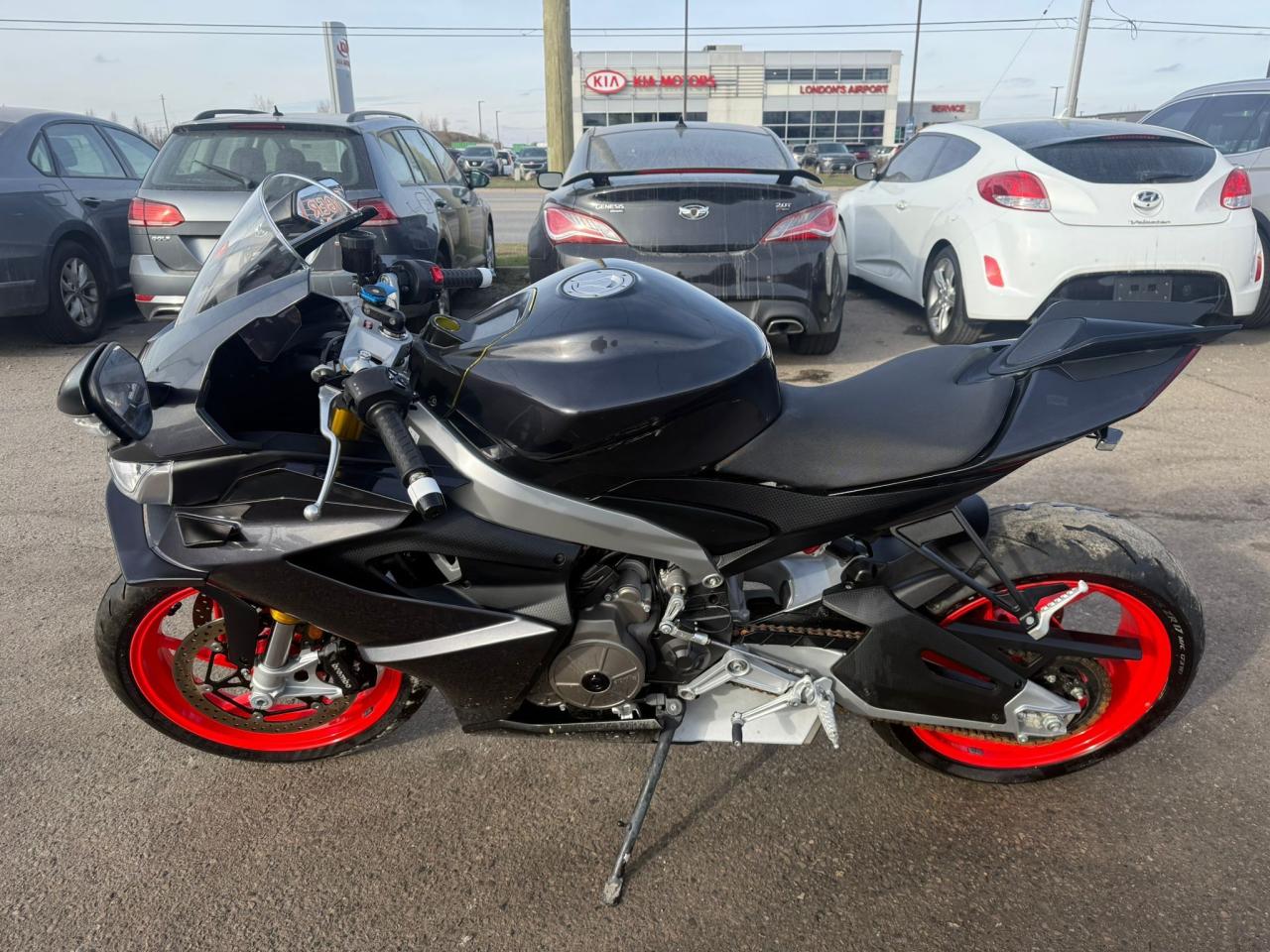 2026 Aprilia RSV4 RR RS 660, SPORT BIKE, OHLINS, 105HP, THEFT RECOVERY Photo3