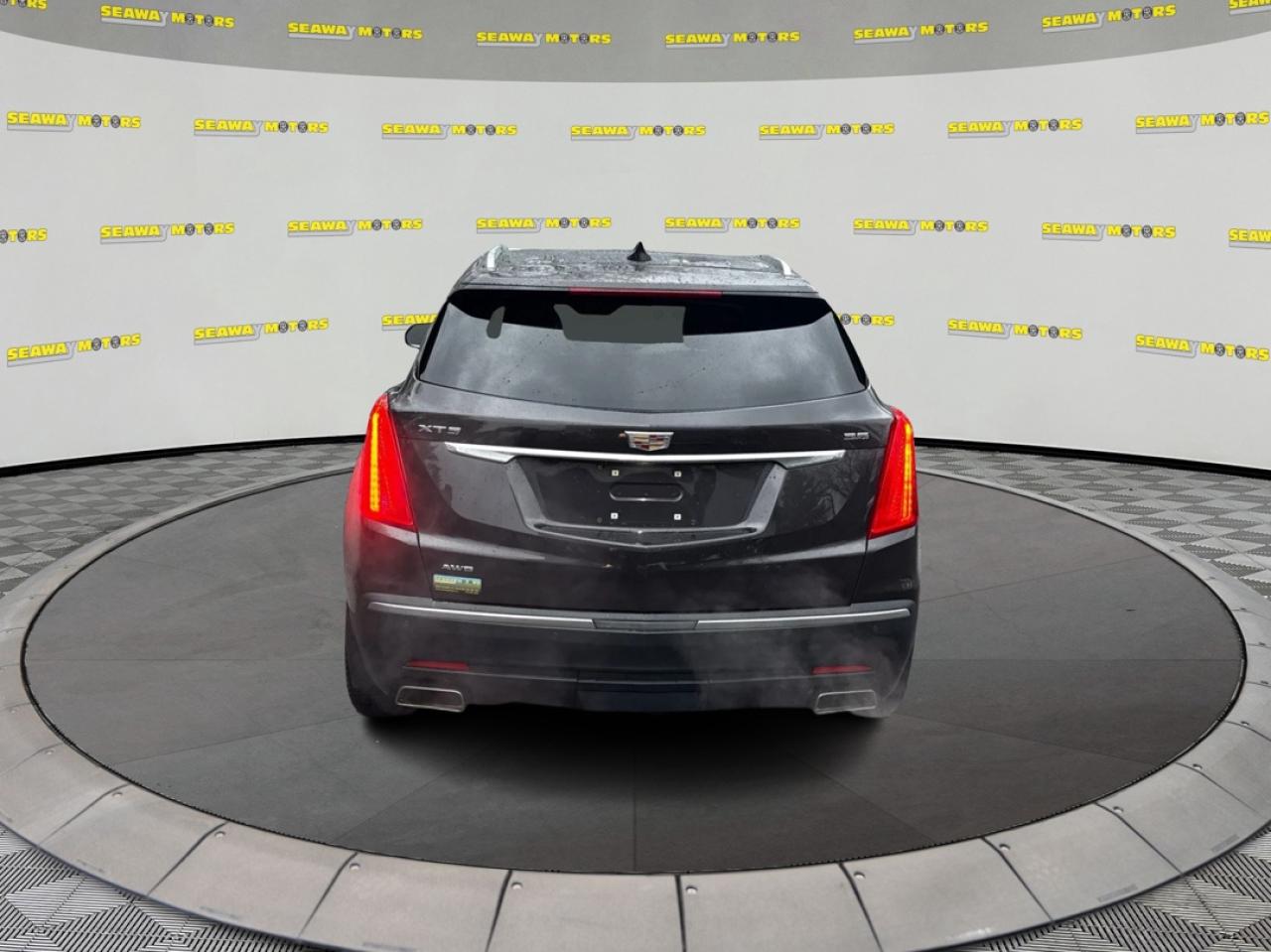 2018 Cadillac XT5 Luxury - Photo #4