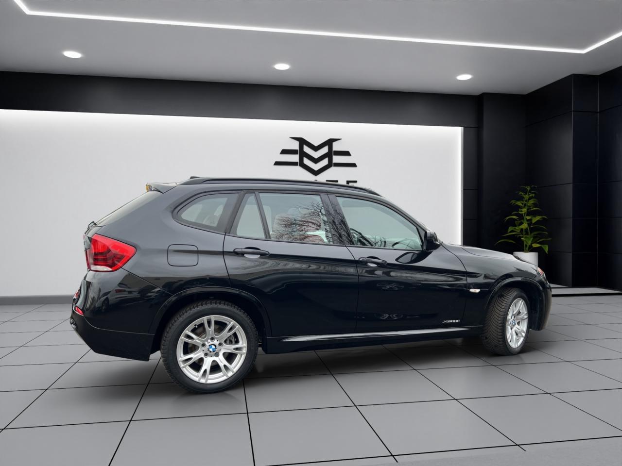 2012 BMW X1 XDRIVE28i AWD - M-SPORT PKG - 37,000KMS !! Photo