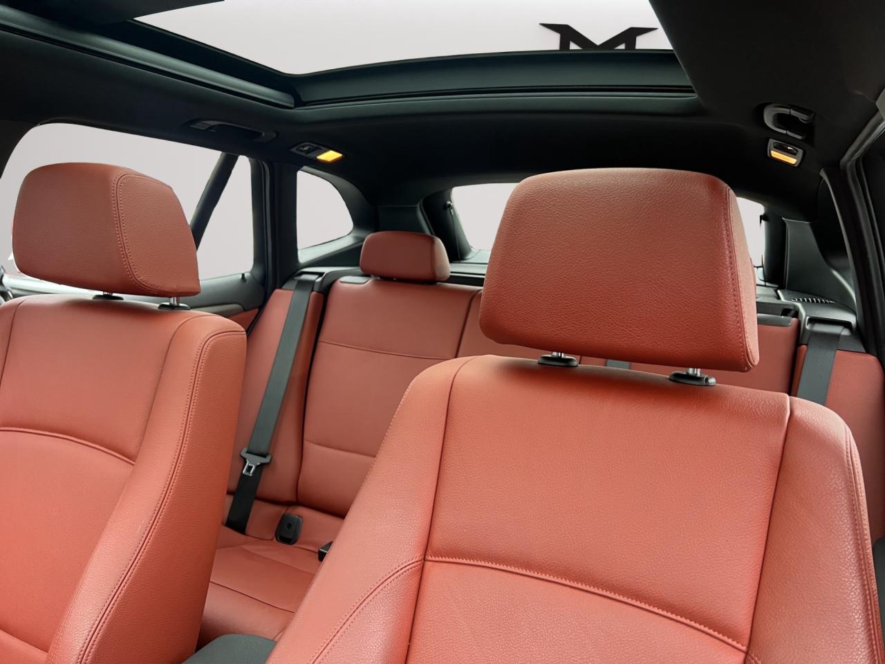 2012 BMW X1 XDRIVE28i AWD - M-SPORT PKG - 37,000KMS !! Photo