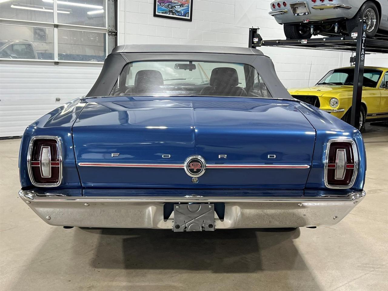 1968 Ford Torino GT Photo