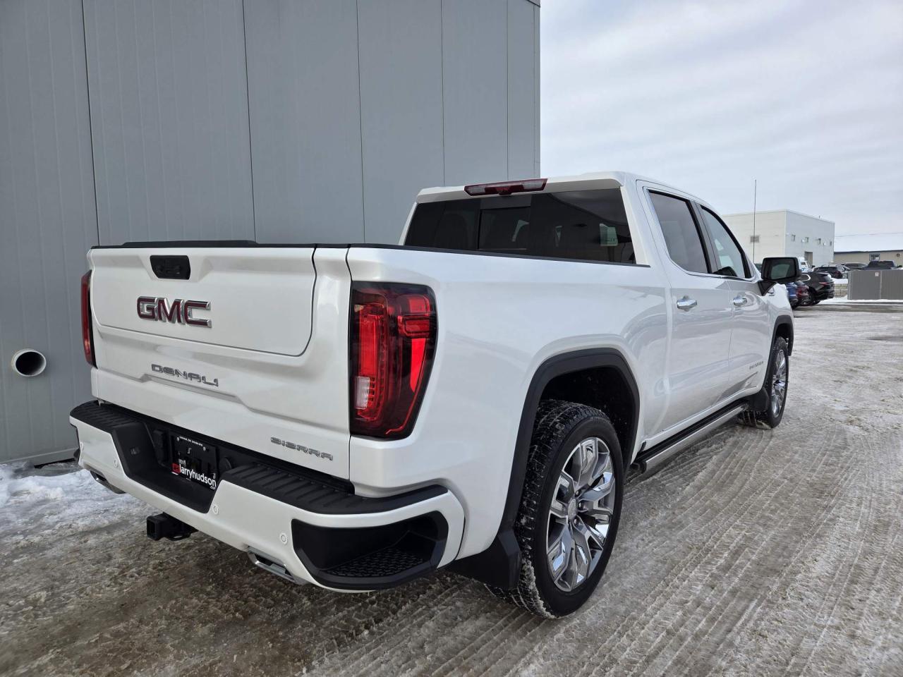 2025 GMC Sierra 1500 Denali One Owner | Sunroof | Technology Package | 22" Wheels Photo