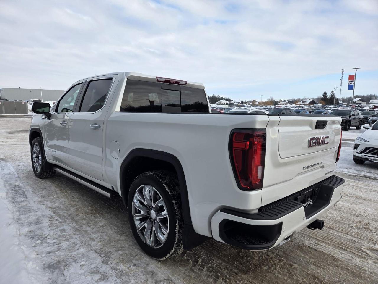 2025 GMC Sierra 1500 Denali One Owner | Sunroof | Technology Package | 22" Wheels Photo