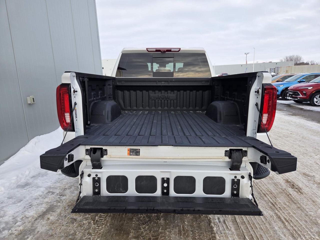 2025 GMC Sierra 1500 Denali One Owner | Sunroof | Technology Package | 22" Wheels Photo