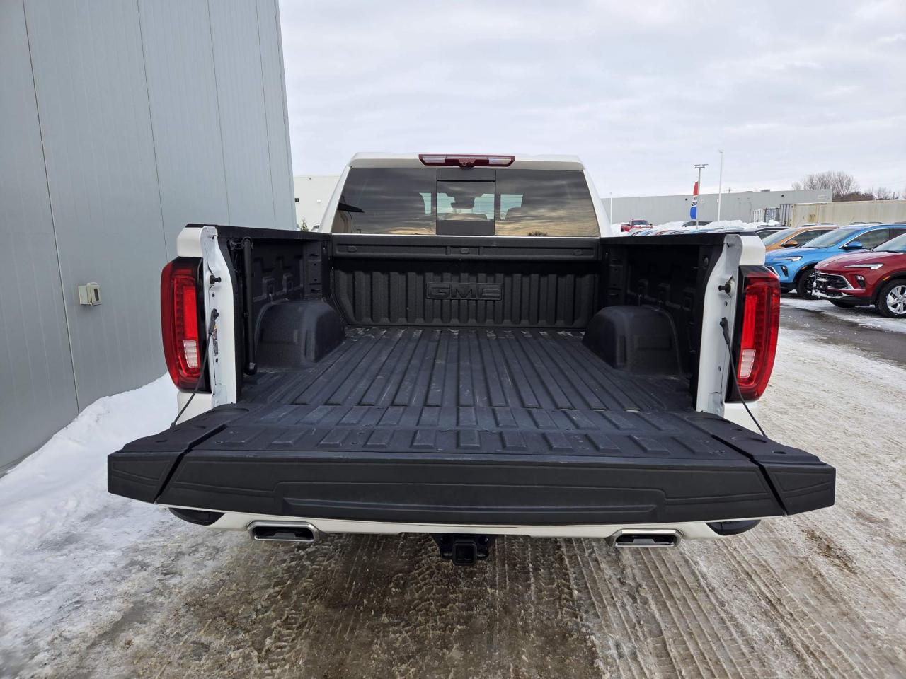 2025 GMC Sierra 1500 Denali One Owner | Sunroof | Technology Package | 22" Wheels Photo