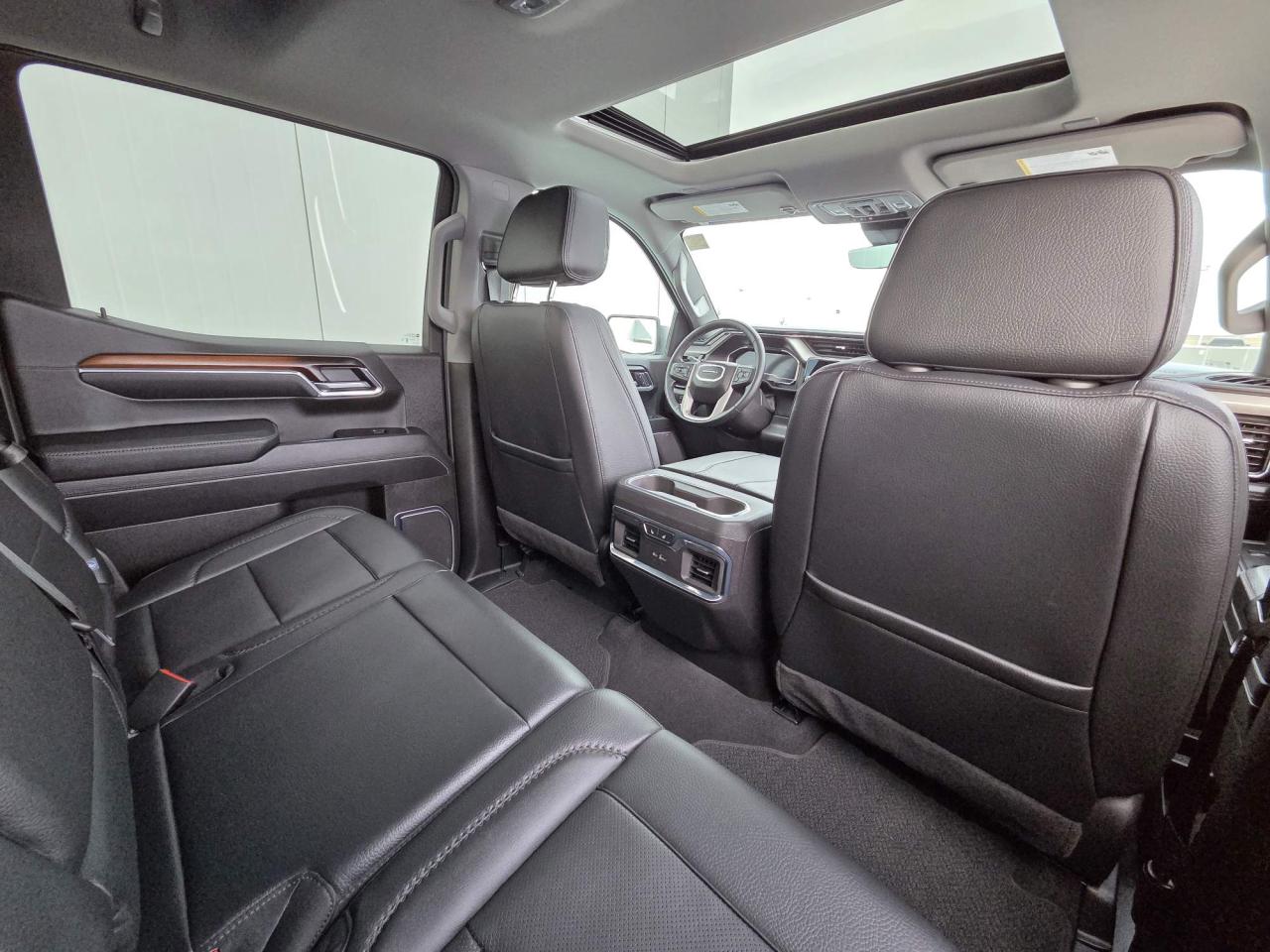 2025 GMC Sierra 1500 Denali One Owner | Sunroof | Technology Package | 22" Wheels Photo