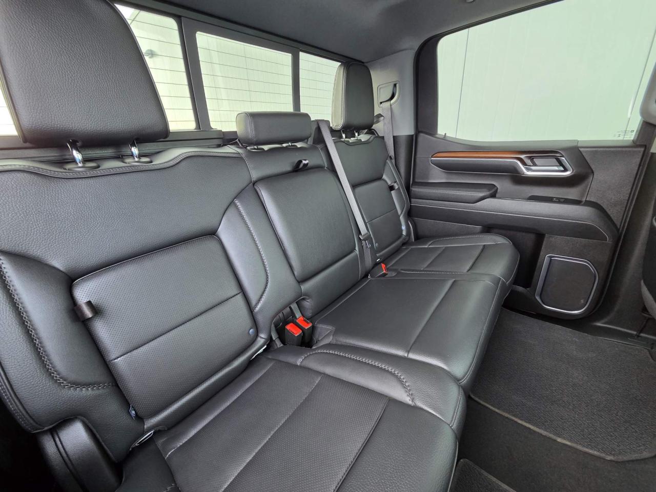 2025 GMC Sierra 1500 Denali One Owner | Sunroof | Technology Package | 22" Wheels Photo