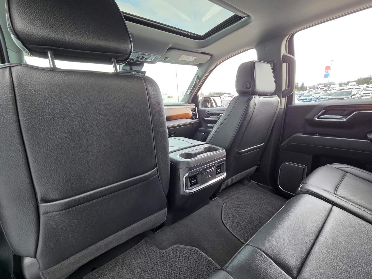 2025 GMC Sierra 1500 Denali One Owner | Sunroof | Technology Package | 22" Wheels Photo