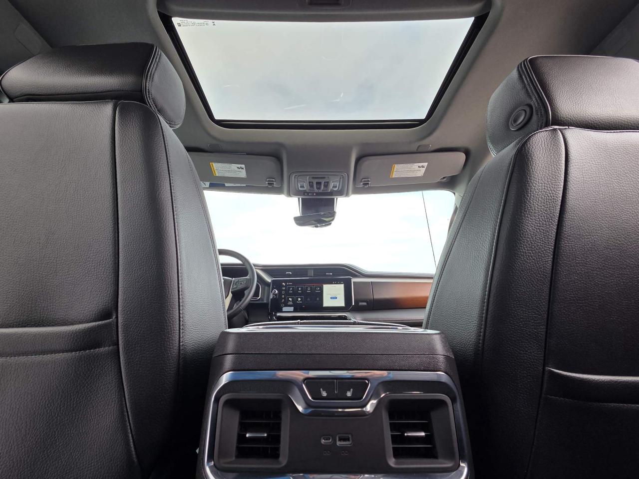 2025 GMC Sierra 1500 Denali One Owner | Sunroof | Technology Package | 22" Wheels Photo