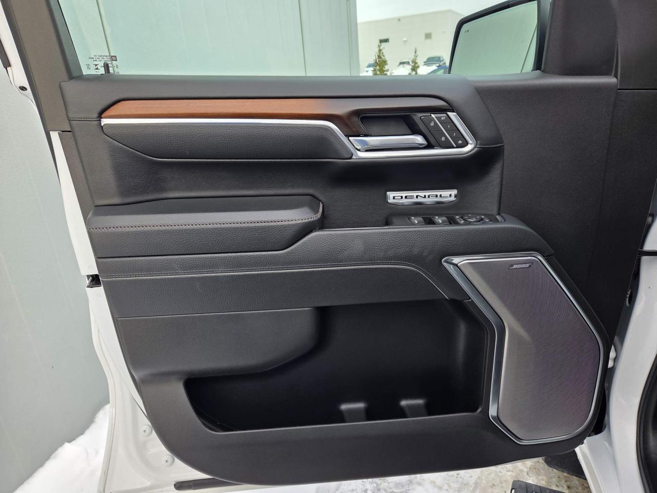 2025 GMC Sierra 1500 Denali One Owner | Sunroof | Technology Package | 22" Wheels Photo