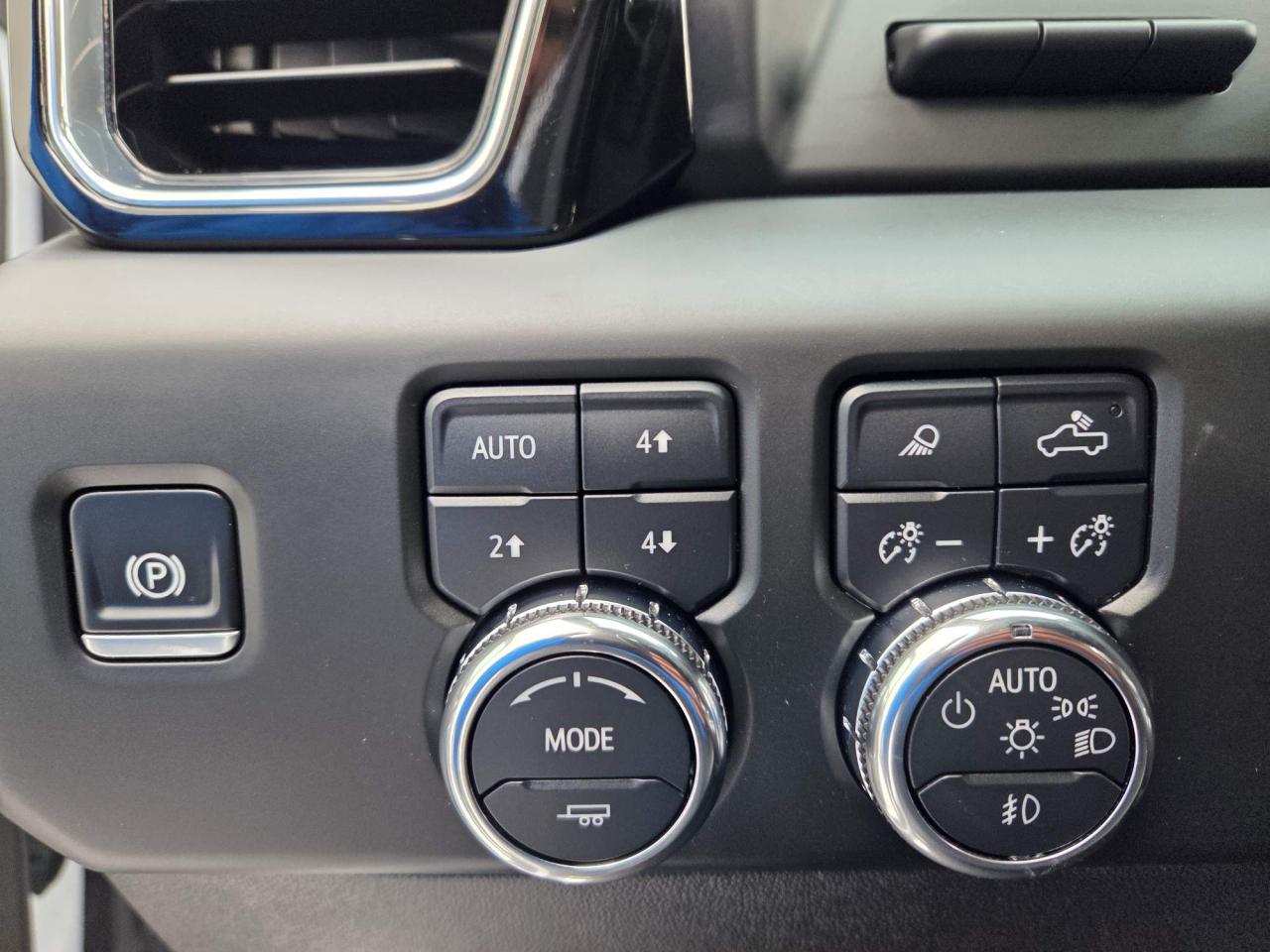 2025 GMC Sierra 1500 Denali One Owner | Sunroof | Technology Package | 22" Wheels Photo