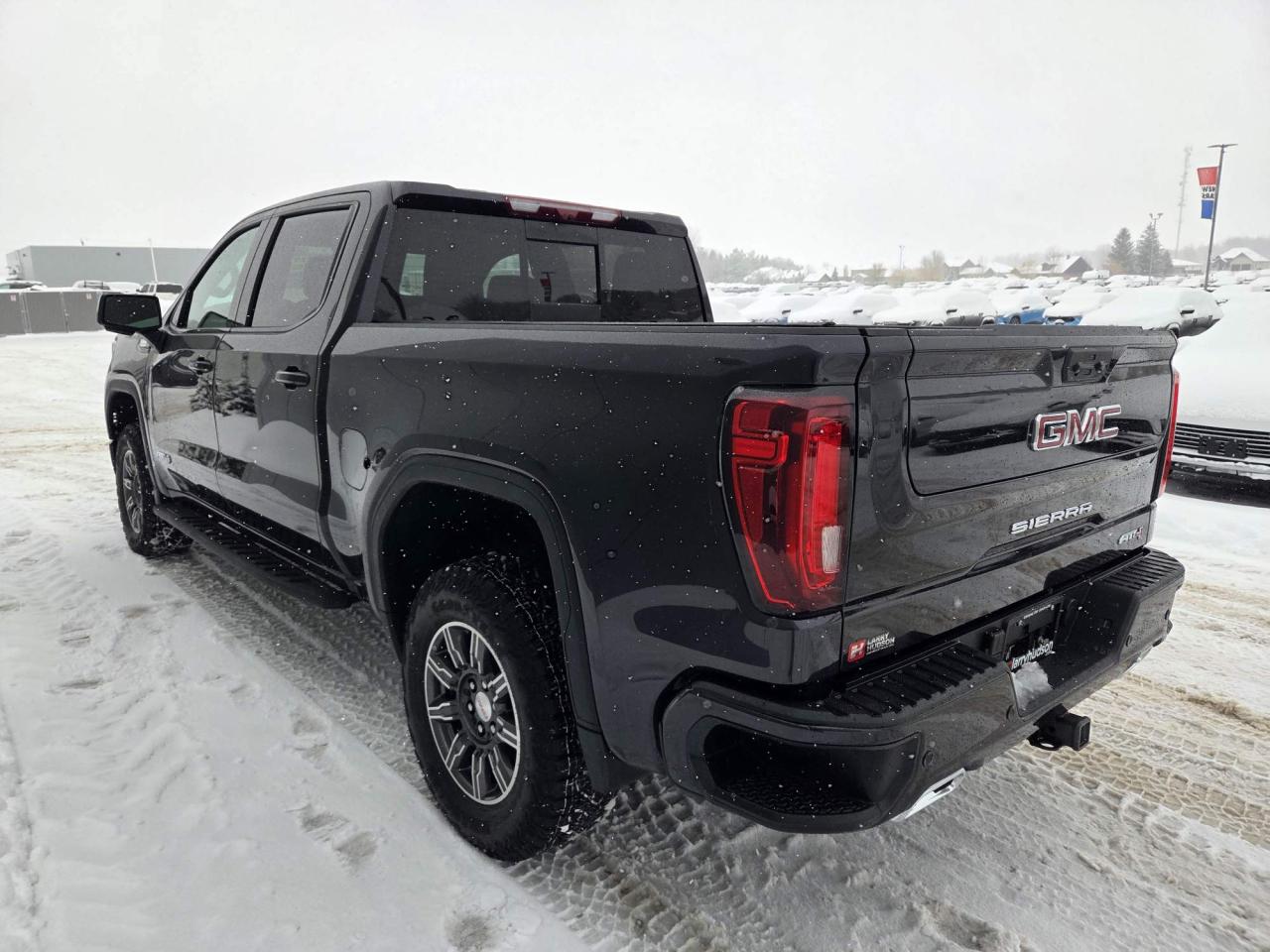 2025 GMC Sierra 1500 AT4 One Owner | Sunroof | Technology Package | 18" Wheels Photo
