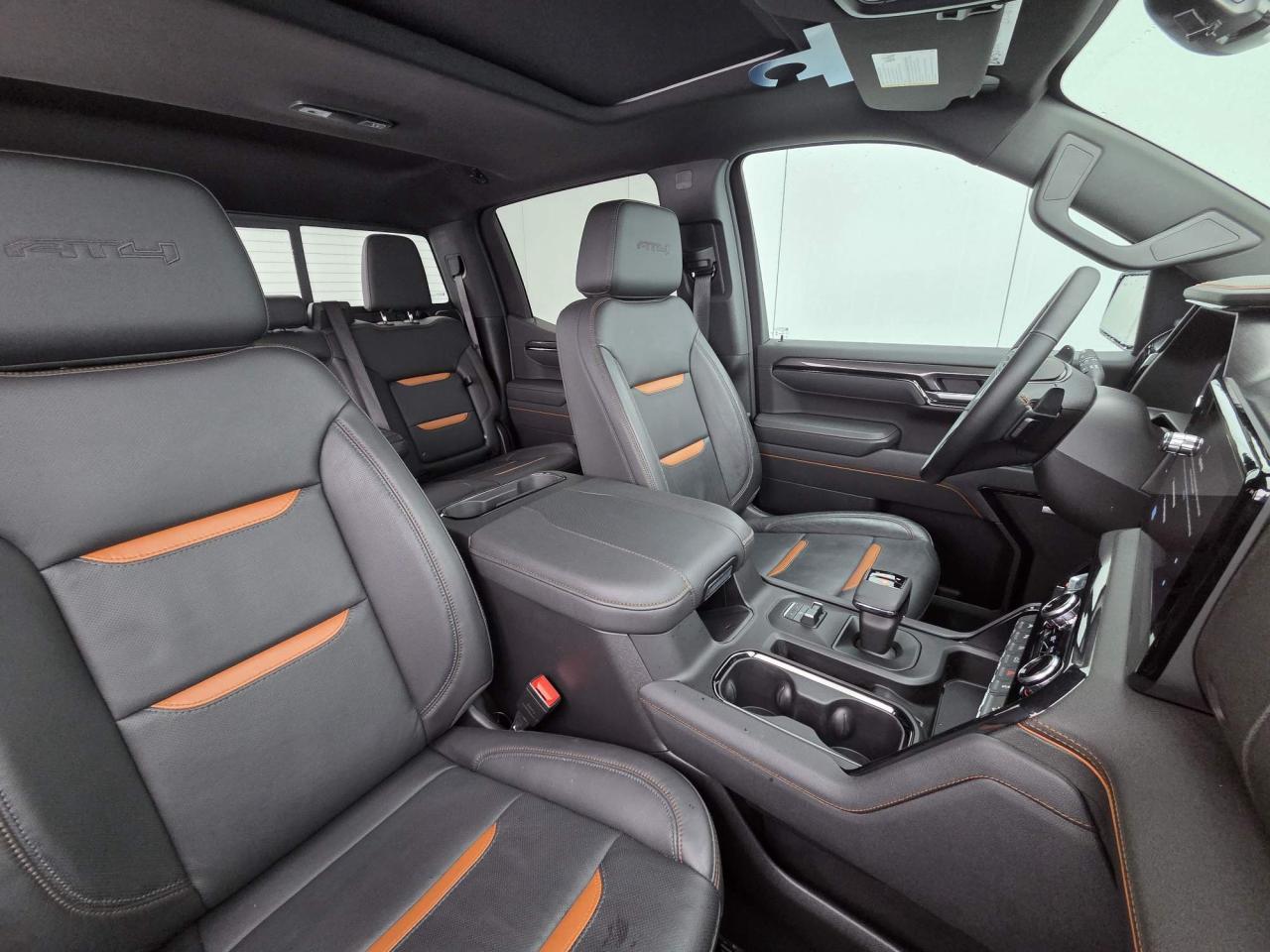 2025 GMC Sierra 1500 AT4 One Owner | Sunroof | Technology Package | 18" Wheels Photo