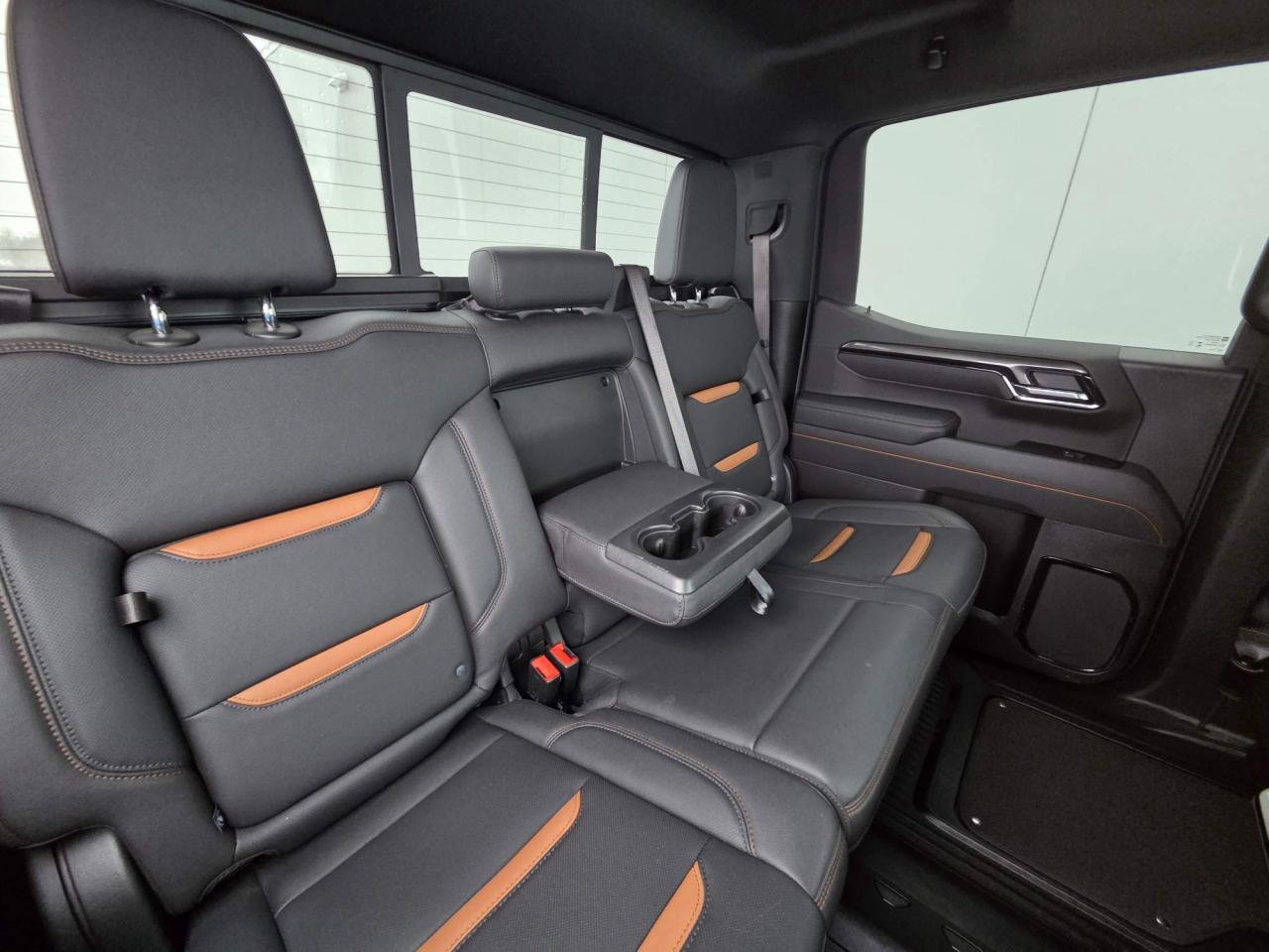 2025 GMC Sierra 1500 AT4 One Owner | Sunroof | Technology Package | 18" Wheels Photo