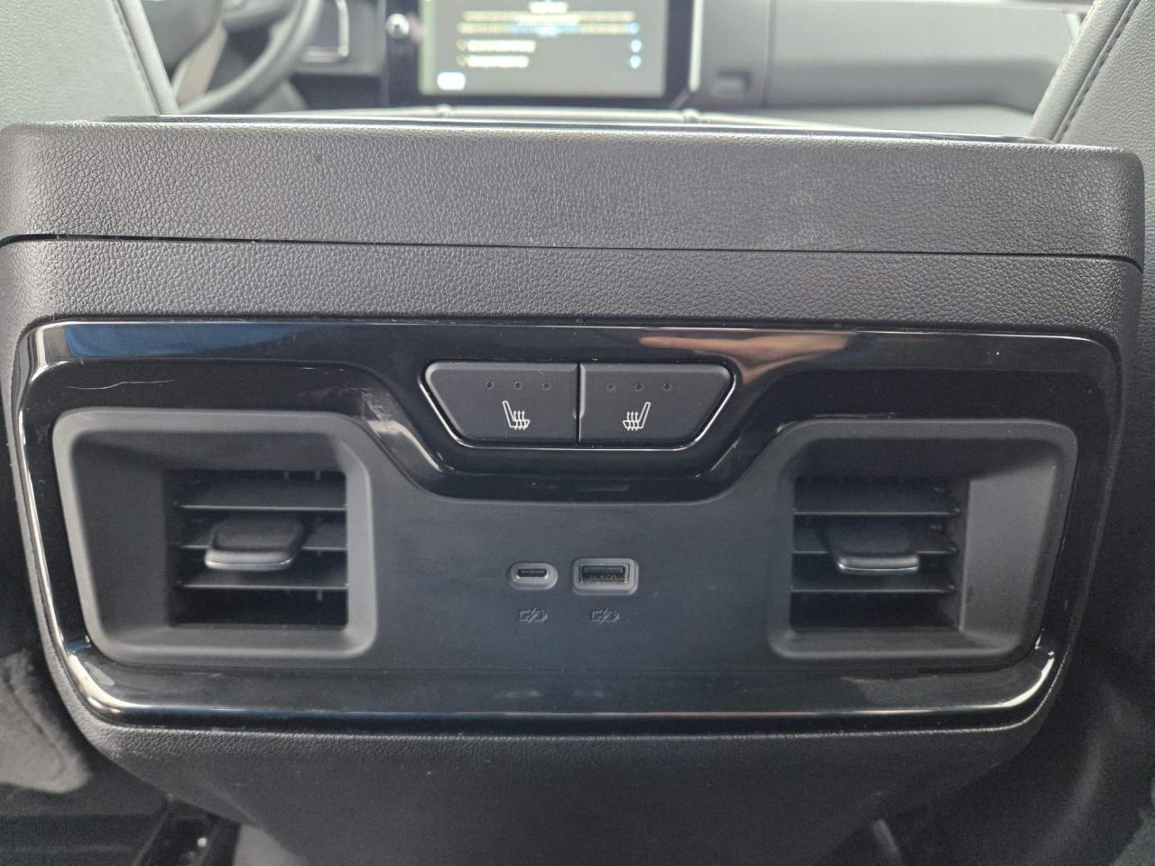 2025 GMC Sierra 1500 AT4 One Owner | Sunroof | Technology Package | 18" Wheels Photo