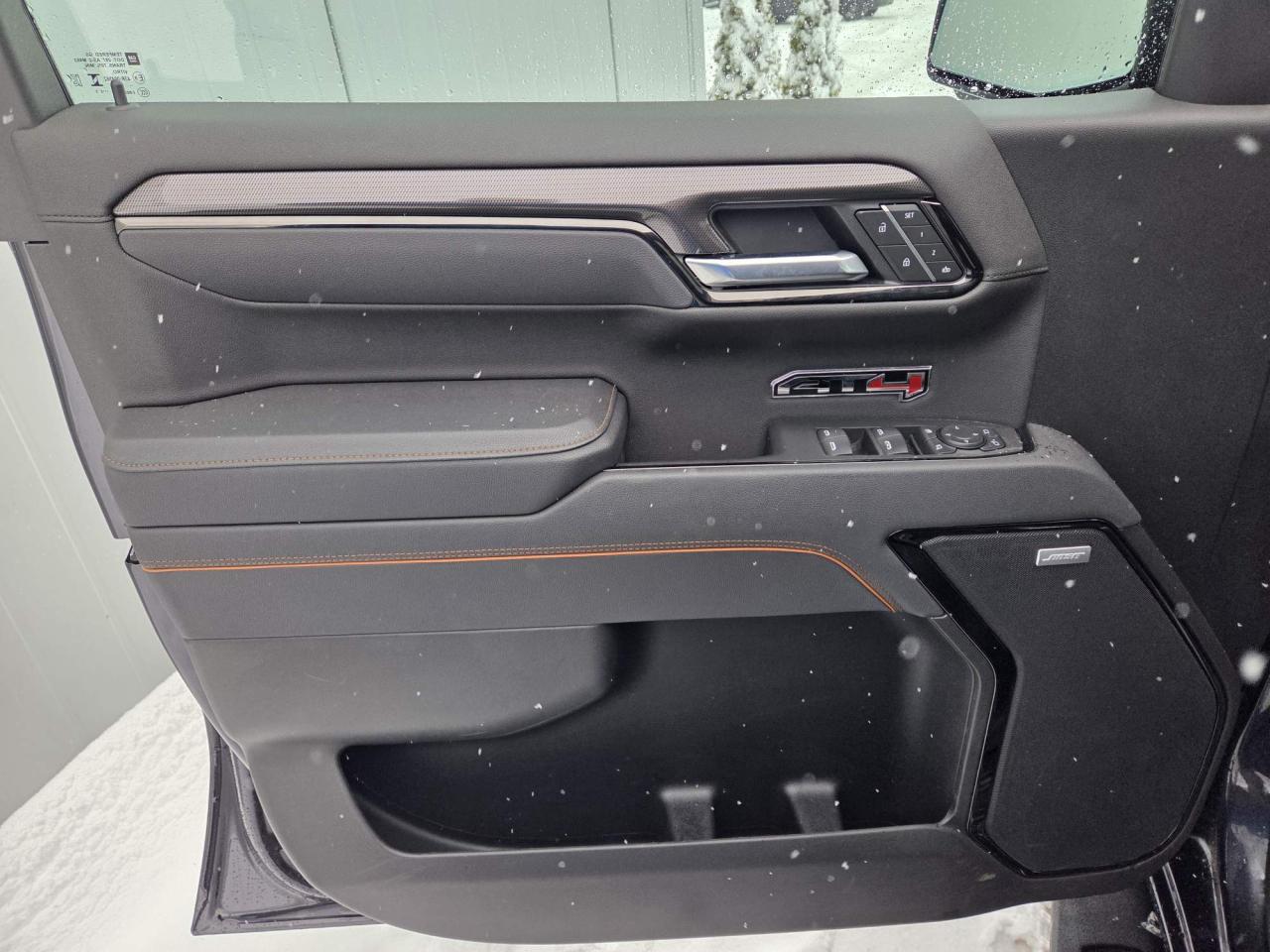 2025 GMC Sierra 1500 AT4 One Owner | Sunroof | Technology Package | 18" Wheels Photo