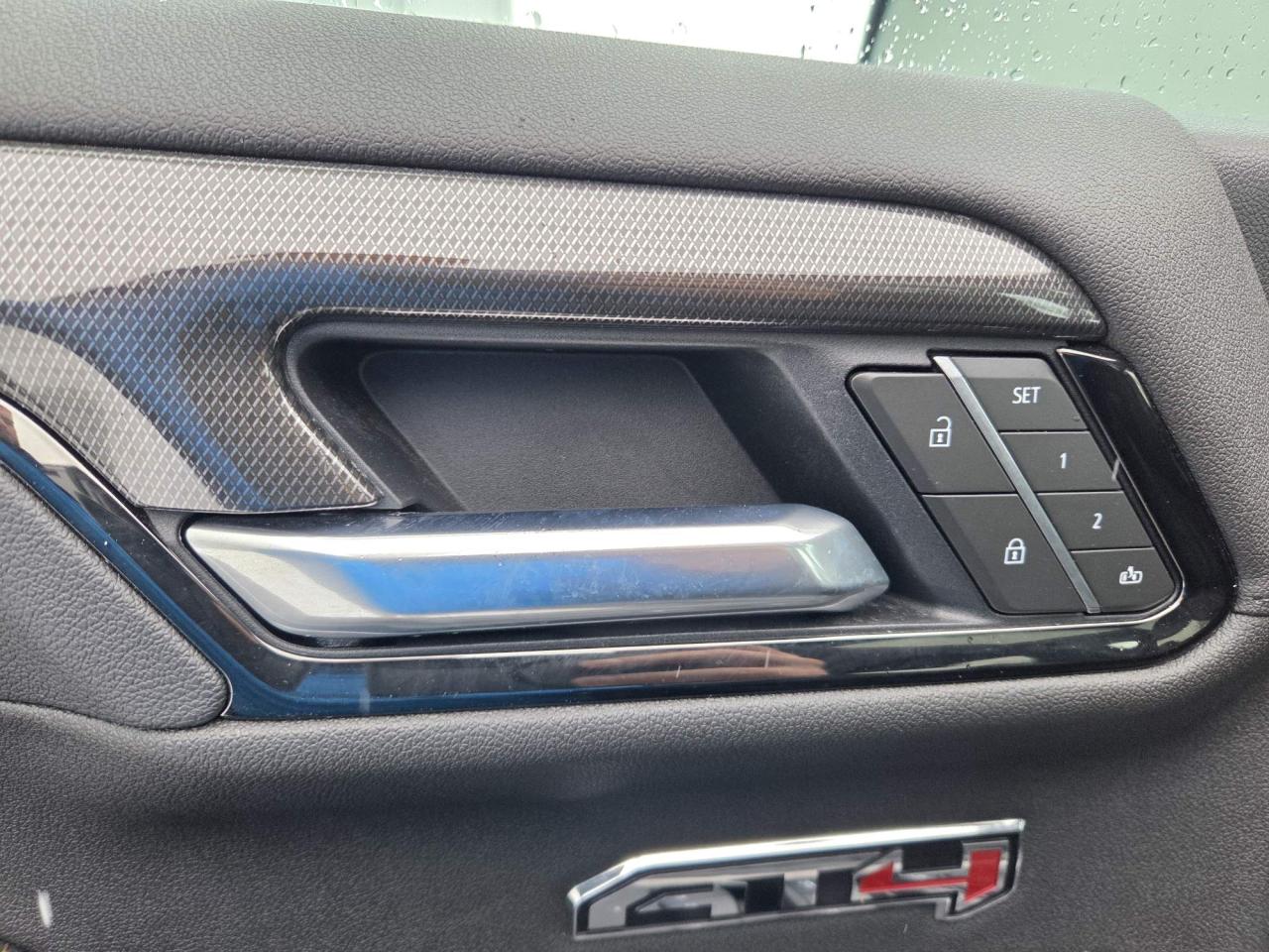 2025 GMC Sierra 1500 AT4 One Owner | Sunroof | Technology Package | 18" Wheels Photo