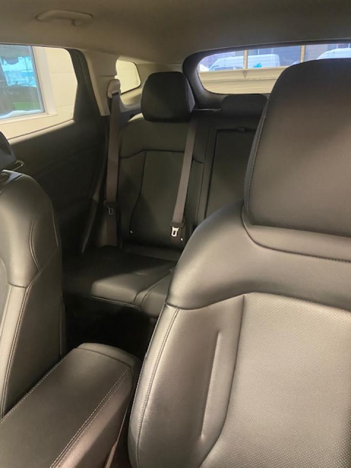 2023 Kia Sportage EX Photo