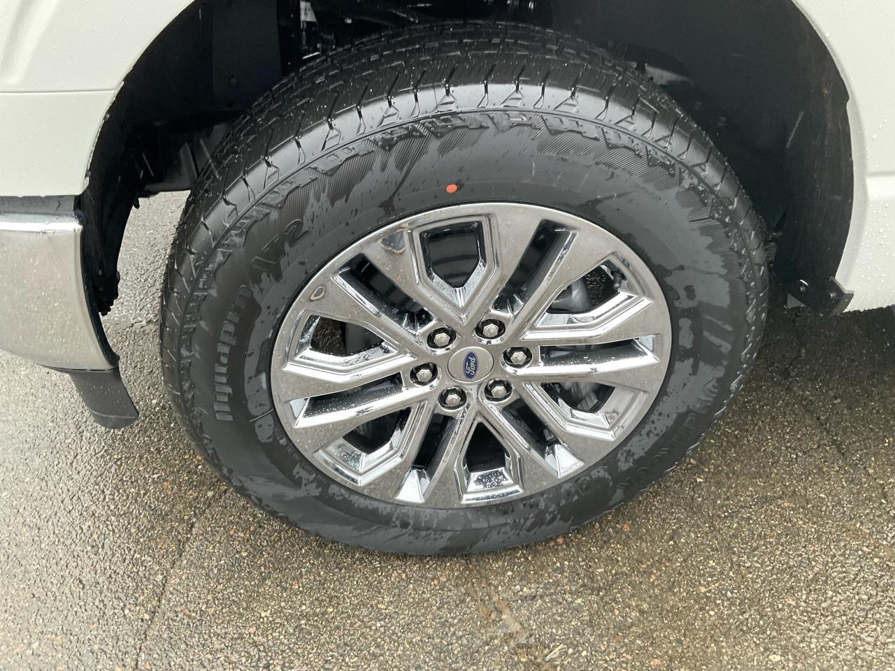 2025 Ford F-150 Lariat Photo5