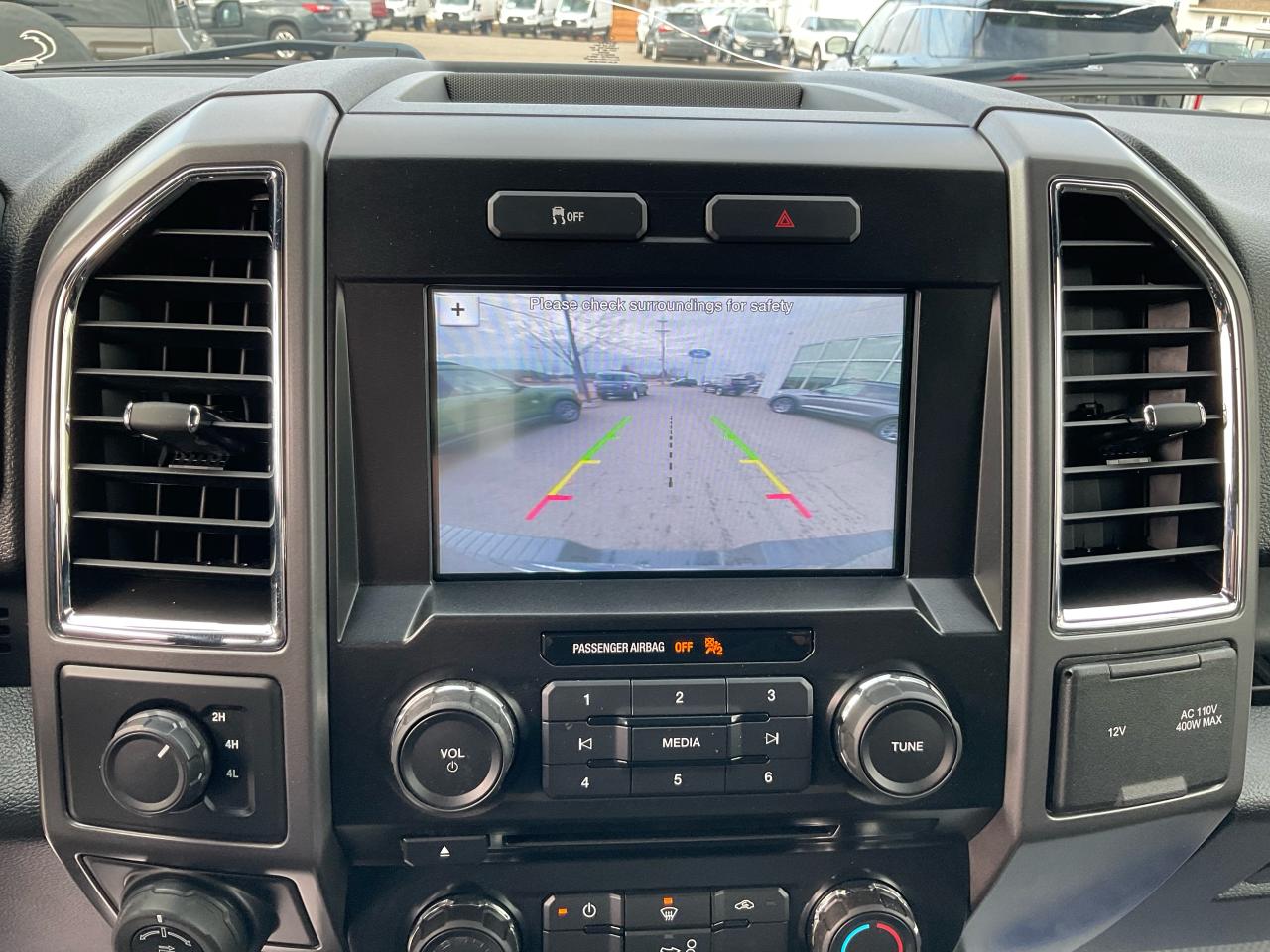 2016 Ford F-150 XLT Photo5