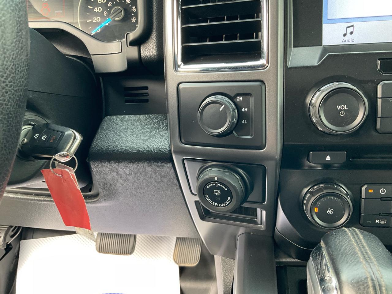 2016 Ford F-150 XLT Photo5