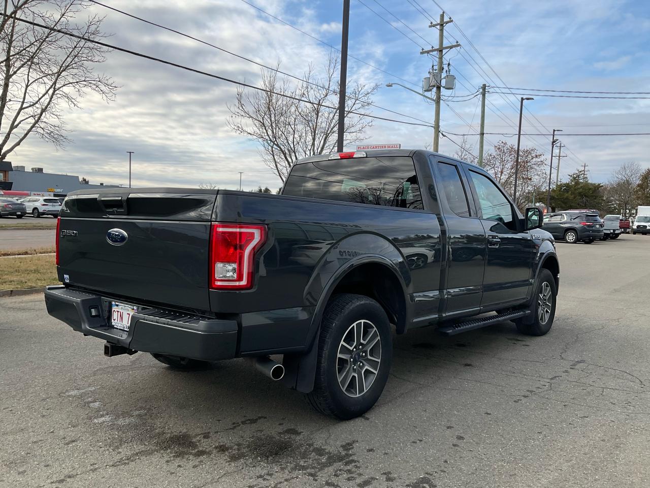 2016 Ford F-150 XLT Photo4