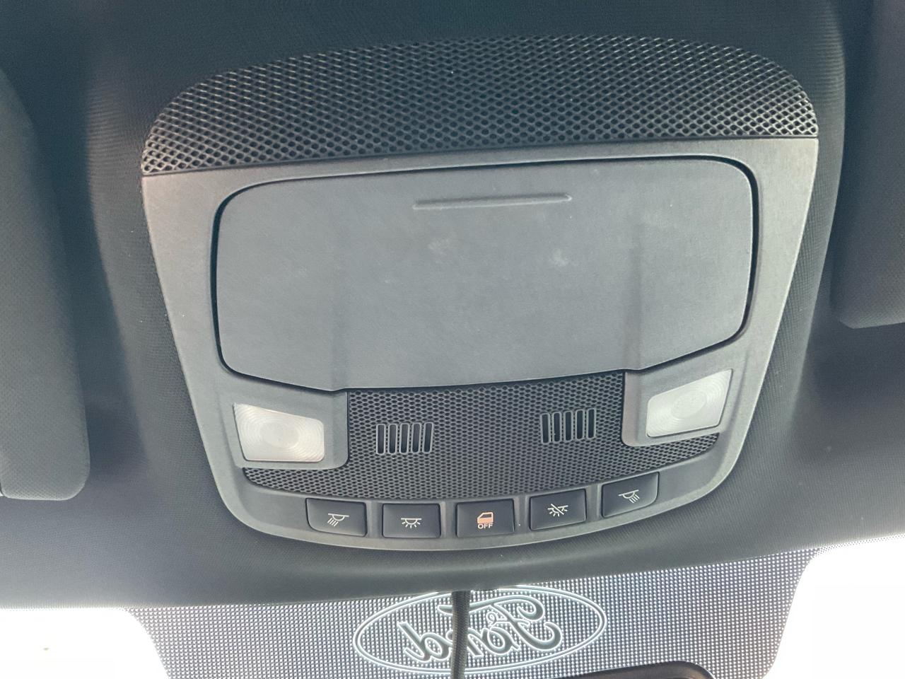 2016 Ford F-150 XLT Photo5