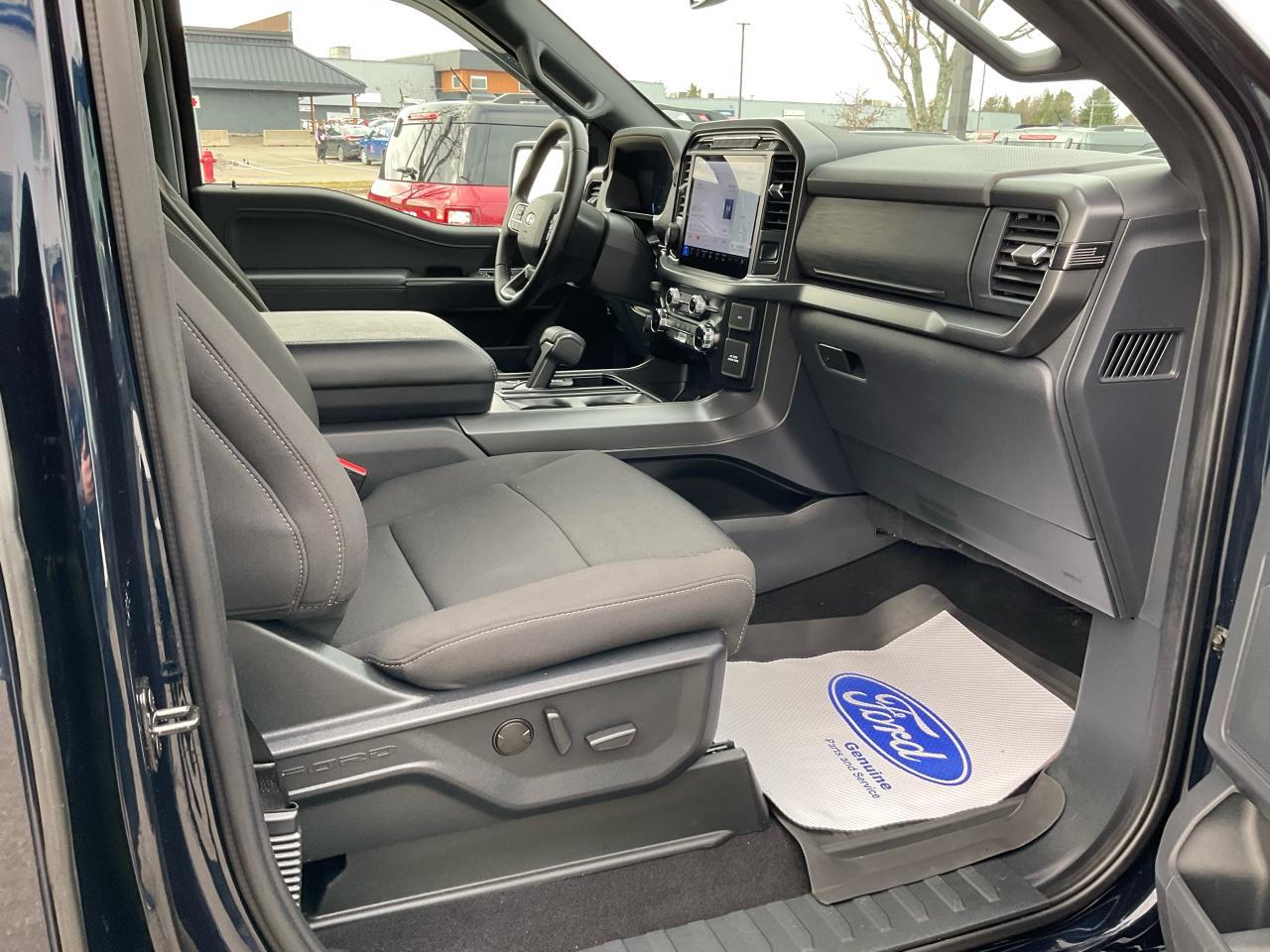 2024 Ford F-150 XLT Photo5